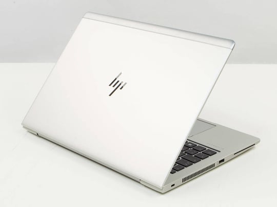 HP EliteBook 840 G5 — i5-8250U, 16GB DDR4, 256GB (M.2), Jó állapot — látható használati nyomokkal