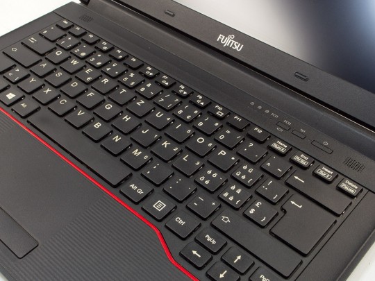 Fujitsu LifeBook E546 repasovaný notebook, Intel Core i5-6300U, HD 520, 8GB DDR4 RAM, 480GB SSD, 14" (35,5 cm), 1600 x 900 - 1526898 #5